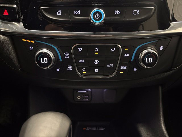 Used 2023 Chevrolet Traverse Premier FWD image 23