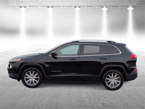 Used 2018 Jeep Cherokee Limited w/ Trailer Tow Group image 5