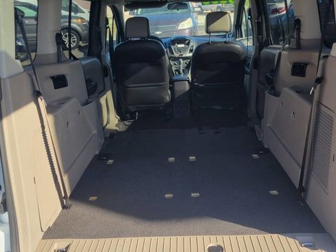 Used 2014 Ford Transit Connect XLT image 6