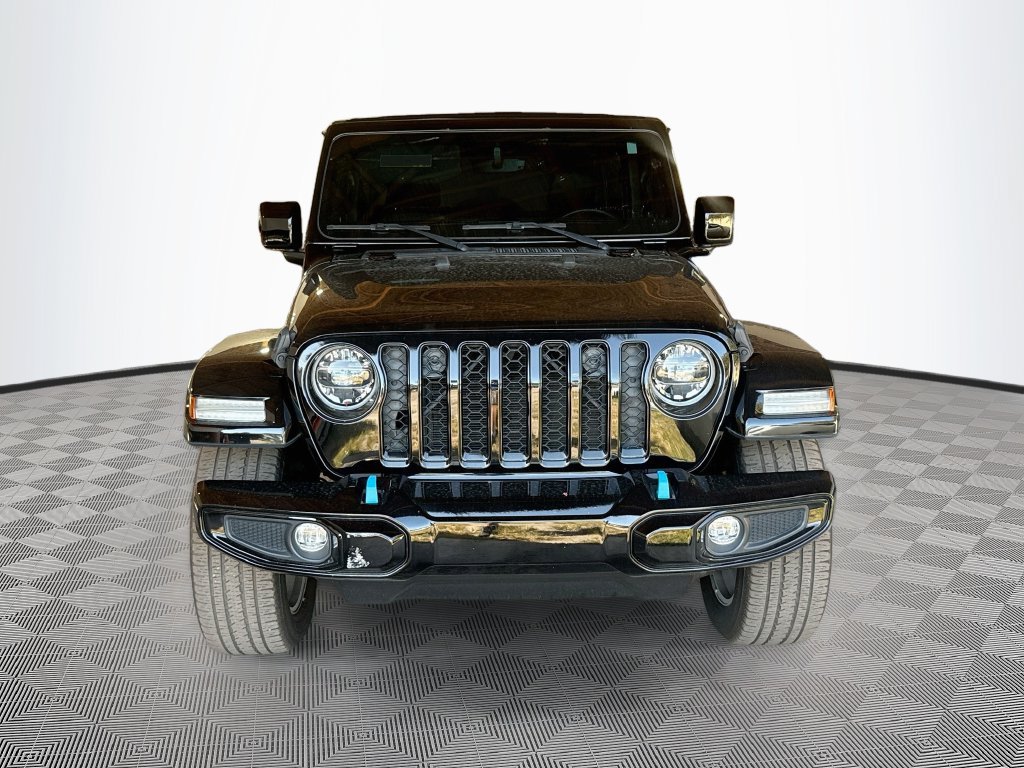 Certified 2022 Jeep Wrangler Unlimited Sahara AWD/4WD image 2