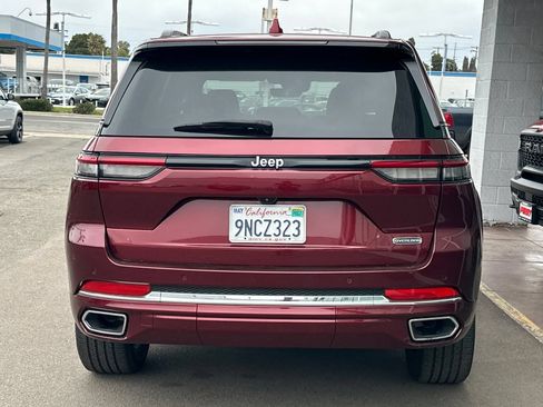 Used 2022 Jeep Grand Cherokee Overland RWD image 5