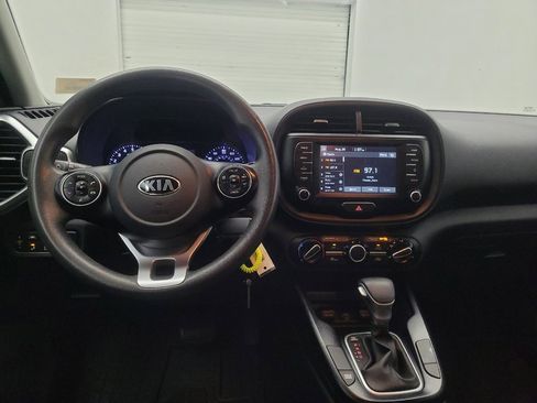 Used 2021 Kia Soul S image 22