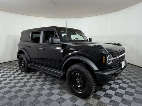 Used 2026 Ford Bronco Outer Banks AWD/4WD image 1