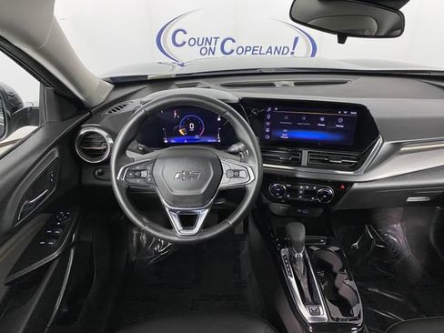 Certified 2025 Chevrolet Trax ACTIV w/ Driver Confidence Package FWD image 16