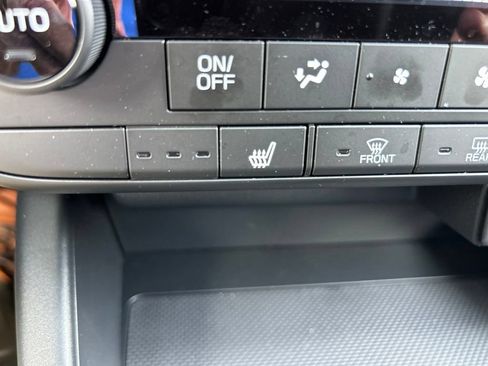 Used 2026 Subaru Outback Premium AWD/4WD image 18