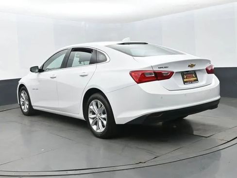 Used 2025 Chevrolet Malibu LT FWD image 9