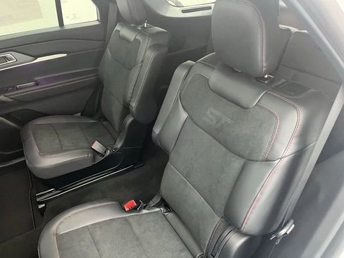 New 2026 Ford Explorer ST w/ Sun And Sound Package image 32