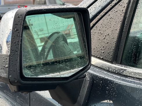 Used 2019 Chevrolet Silverado 1500 LTZ w/ LTZ Premium Package image 28