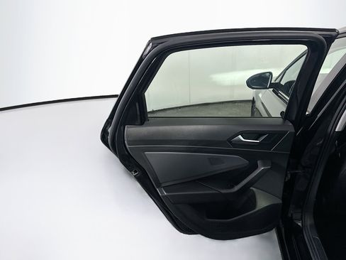 Used 2025 Volkswagen Jetta SE FWD image 27