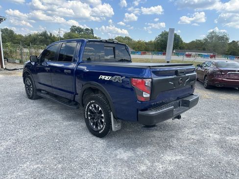 Used 2021 Nissan Titan PRO-4X w/ Pro-4x Utility Package AWD/4WD image 7
