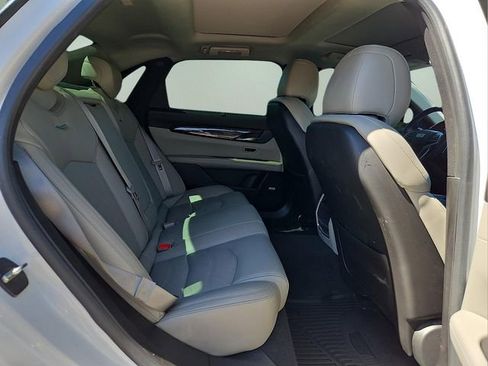 Used 2018 Cadillac CT6 Luxury image 15