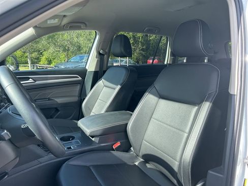 Certified 2023 Volkswagen Atlas SE image 14