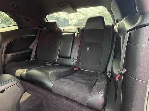 Used 2016 Dodge Challenger R/T Scat Pack RWD image 15