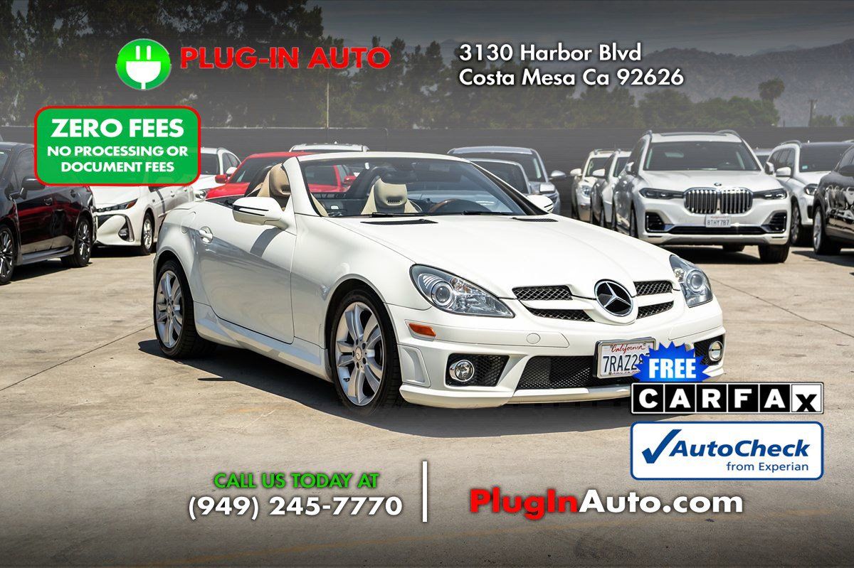 Used 2011 Mercedes-Benz SLK 300 image 3