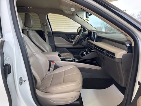 Used 2022 Lincoln Corsair AWD w/ Equipment Group 101A image 17