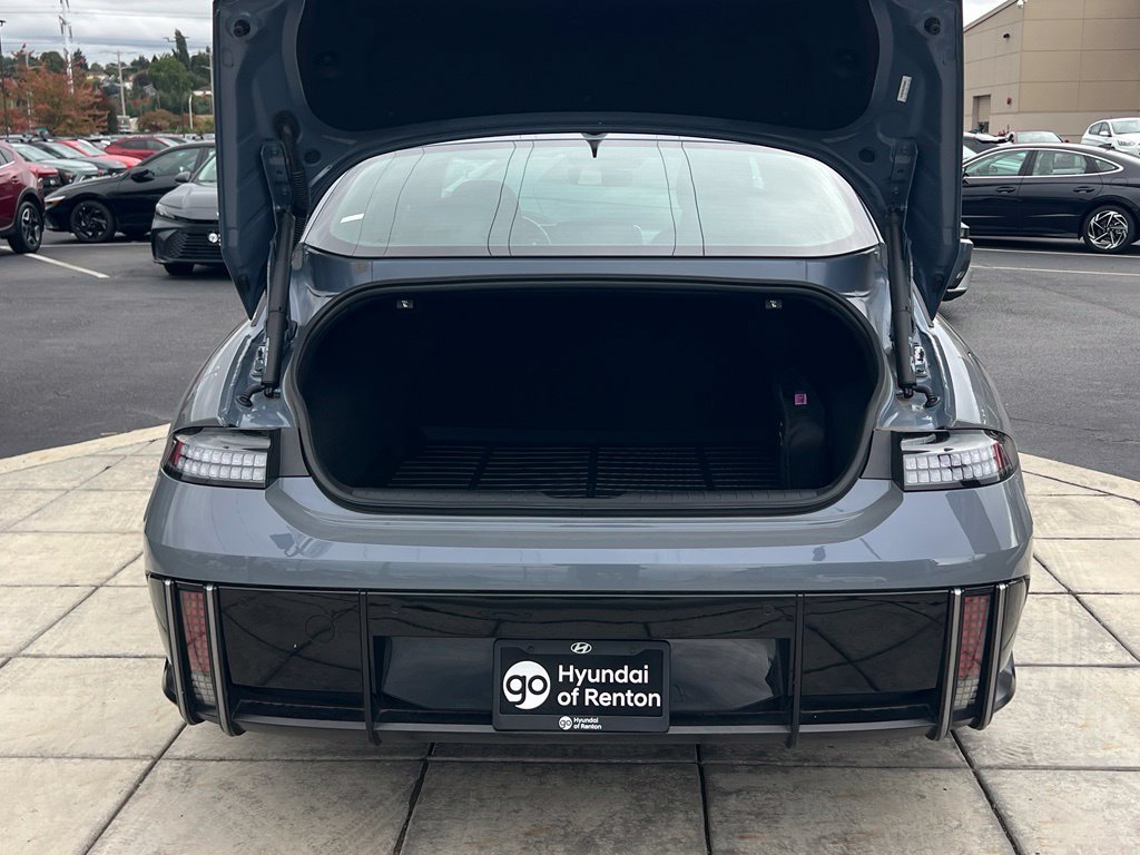 Certified 2025 Hyundai Ioniq 6 SE AWD/4WD image 8