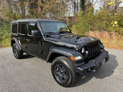 Used 2022 Jeep Wrangler Unlimited Sport image 4