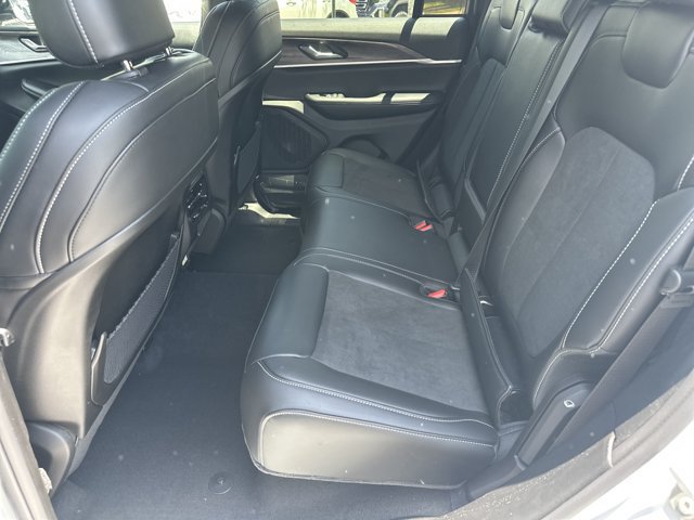 New 2026 Jeep Grand Cherokee Altitude RWD image 19