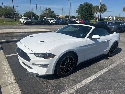 Used 2022 Ford Mustang Premium RWD image 2