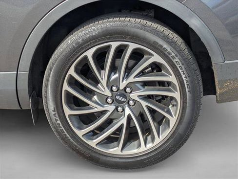 Used 2020 Lincoln Nautilus Reserve w/ Equipment Group 201A image 9