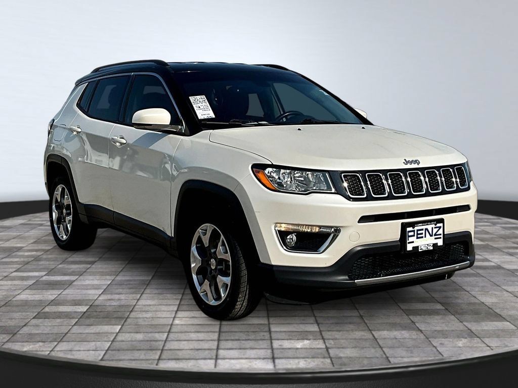 Used 2018 Jeep Compass Limited AWD/4WD image 3
