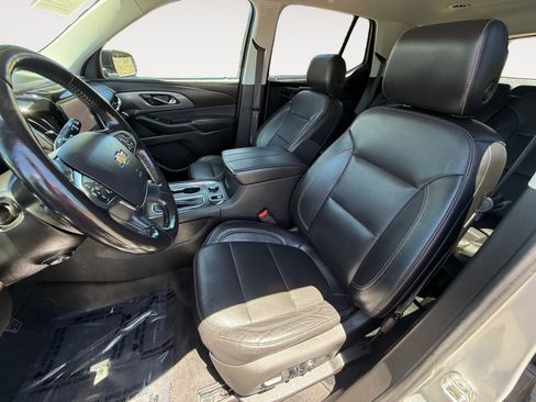 Used 2020 Chevrolet Traverse Premier w/ Redline Edition AWD/4WD image 10