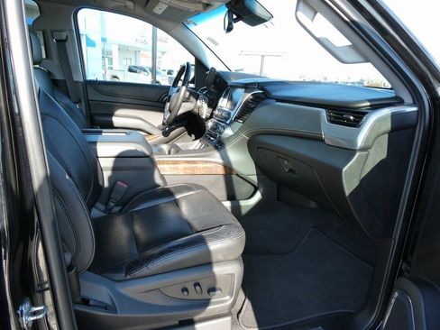 Used 2020 Chevrolet Tahoe LT image 14