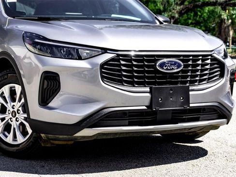 Used 2024 Ford Escape Active w/ Cold Weather Package image 3