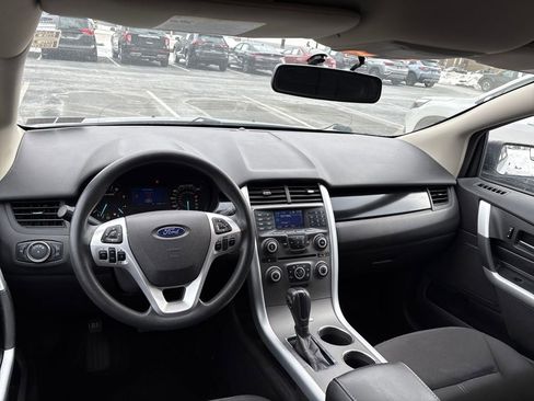 Used 2013 Ford Edge SE image 11