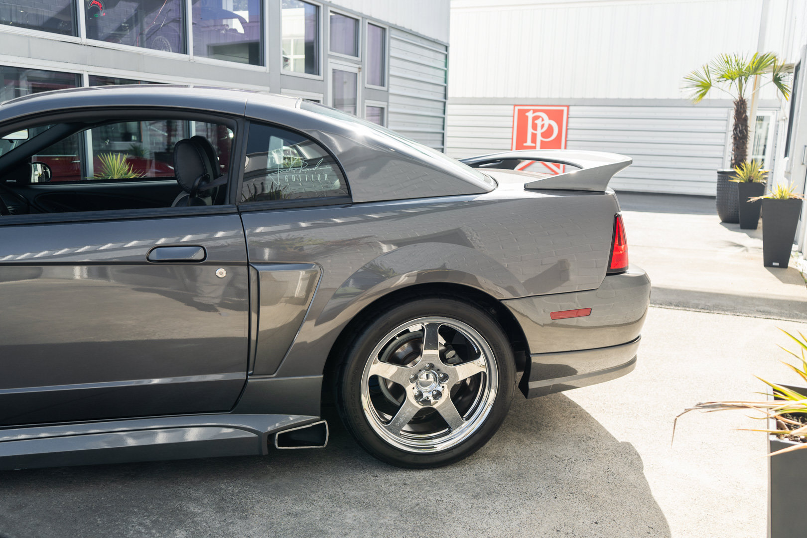 Used 2004 Ford Mustang GT RWD image 5