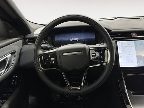 New 2026 Land Rover Range Rover Velar Dynamic SE image 9