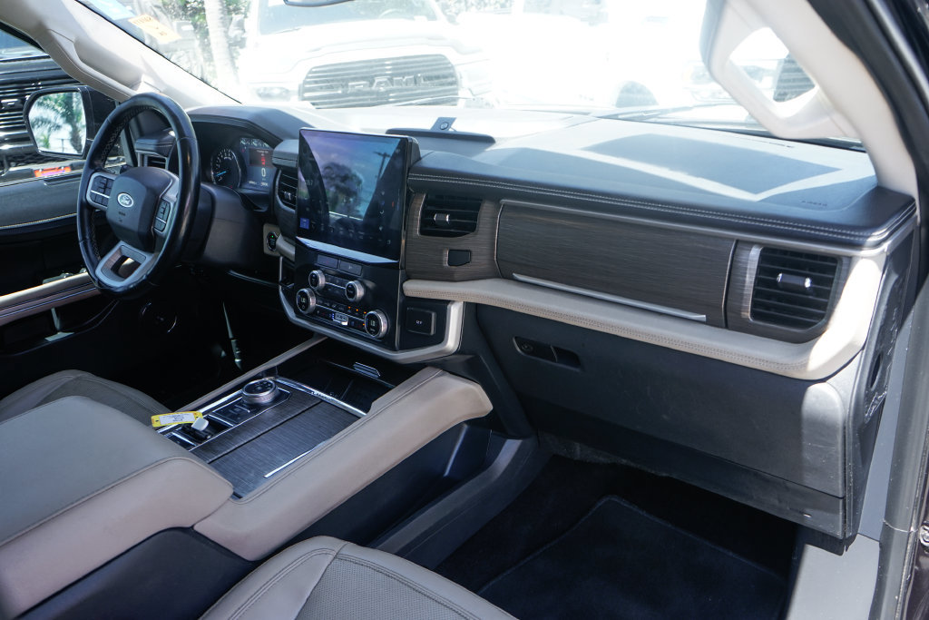 Used 2022 Ford Expedition Max Limited RWD image 46