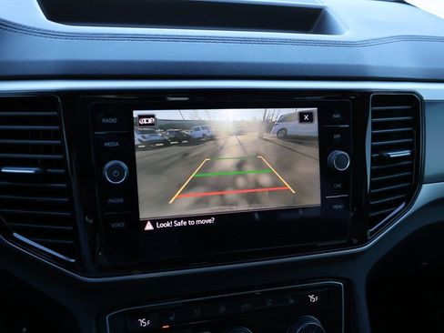 Used 2022 Volkswagen Atlas Cross Sport SEL Premium R-Line image 22