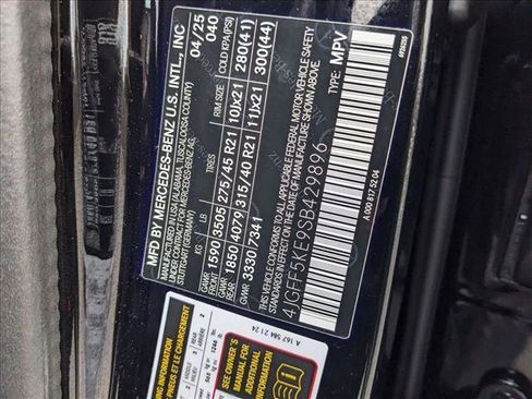 Certified 2025 Mercedes-Benz GLS 450 4MATIC image 23