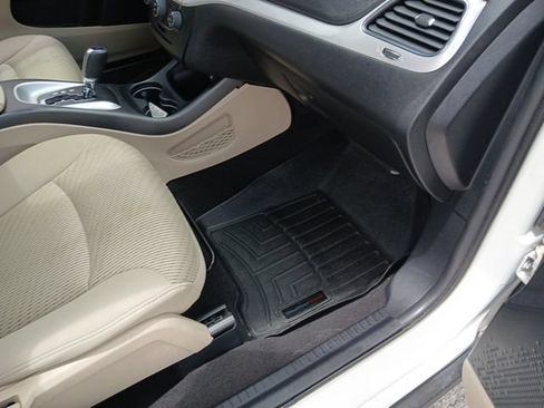 Used 2014 Dodge Journey SXT w/ Flexible Seating Group FWD image 28