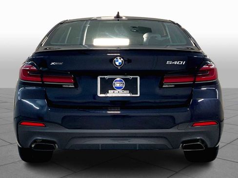 Certified 2023 BMW 540i xDrive w/ Dynamic Handling Package image 4