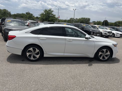 Used 2018 Honda Accord EX-L image 7