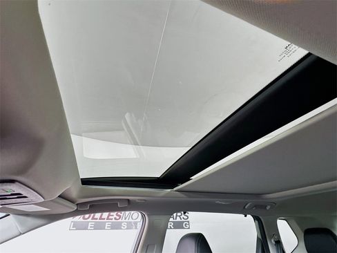 Used 2023 Nissan Rogue Platinum w/ Platinum Premium Package image 22