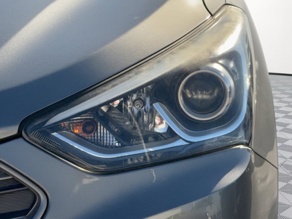 Used 2018 Hyundai Santa Fe Sport 2.0T FWD image 12