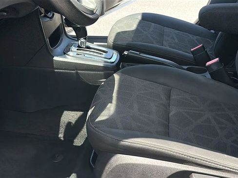 Used 2012 Ford Fiesta SE FWD image 21