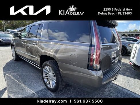 Used 2016 Cadillac Escalade ESV Platinum image 10