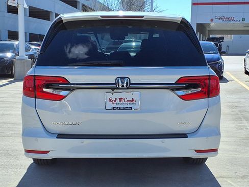 Used 2023 Honda Odyssey Elite image 6