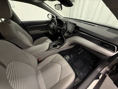 Certified 2023 Toyota Camry SE image 8