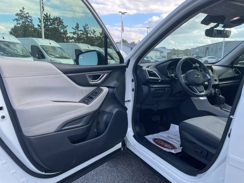 Used 2024 Subaru Forester Premium image 15