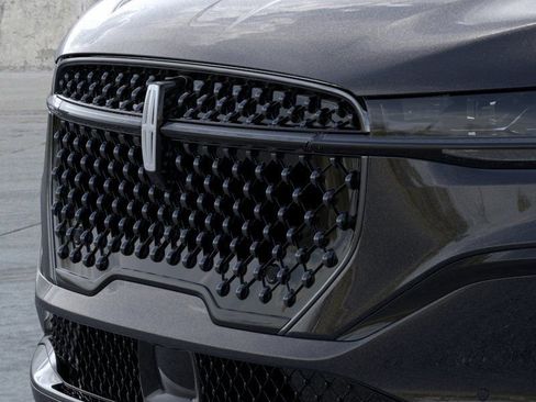 New 2026 Lincoln Nautilus Black Label AWD/4WD image 17