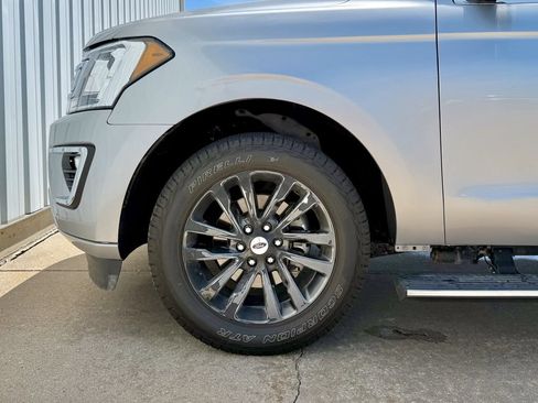 Used 2021 Ford Expedition Limited AWD/4WD image 40