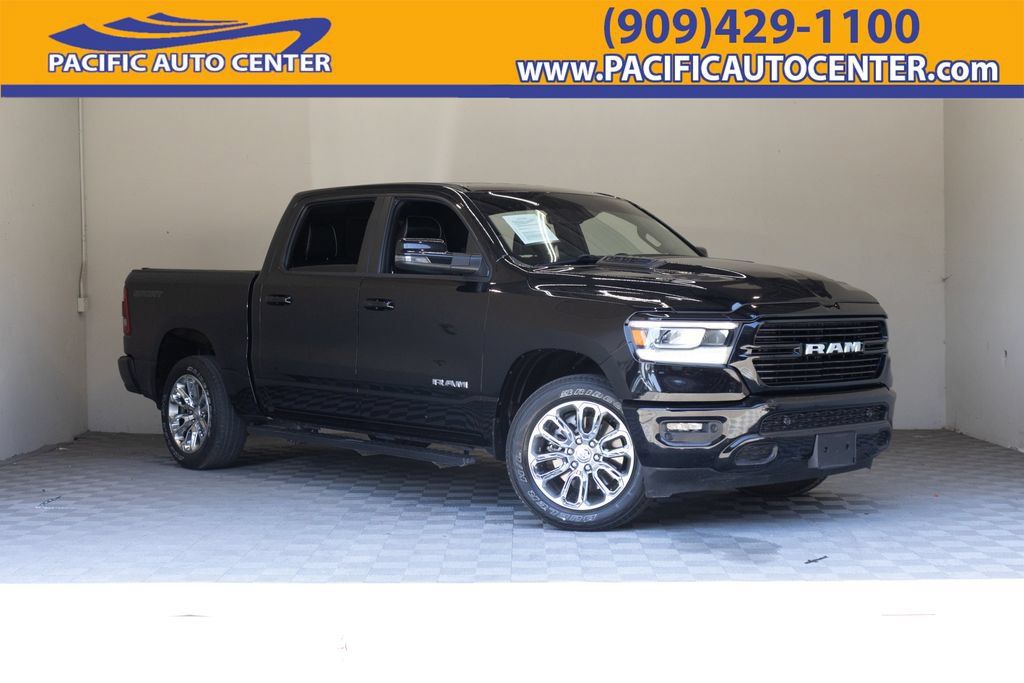 Used 2023 RAM 1500 Laramie AWD/4WD image 1
