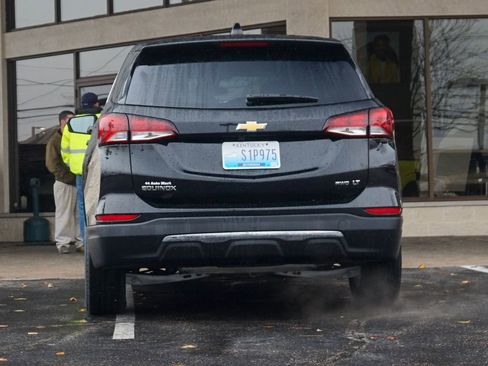 Used 2023 Chevrolet Equinox LT image 7