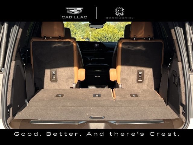 Used 2023 Cadillac Escalade Premium Luxury RWD image 29