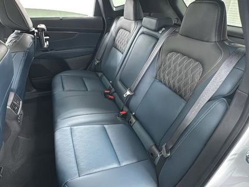 New 2025 Nissan Murano Platinum w/ Cargo Package AWD/4WD image 12
